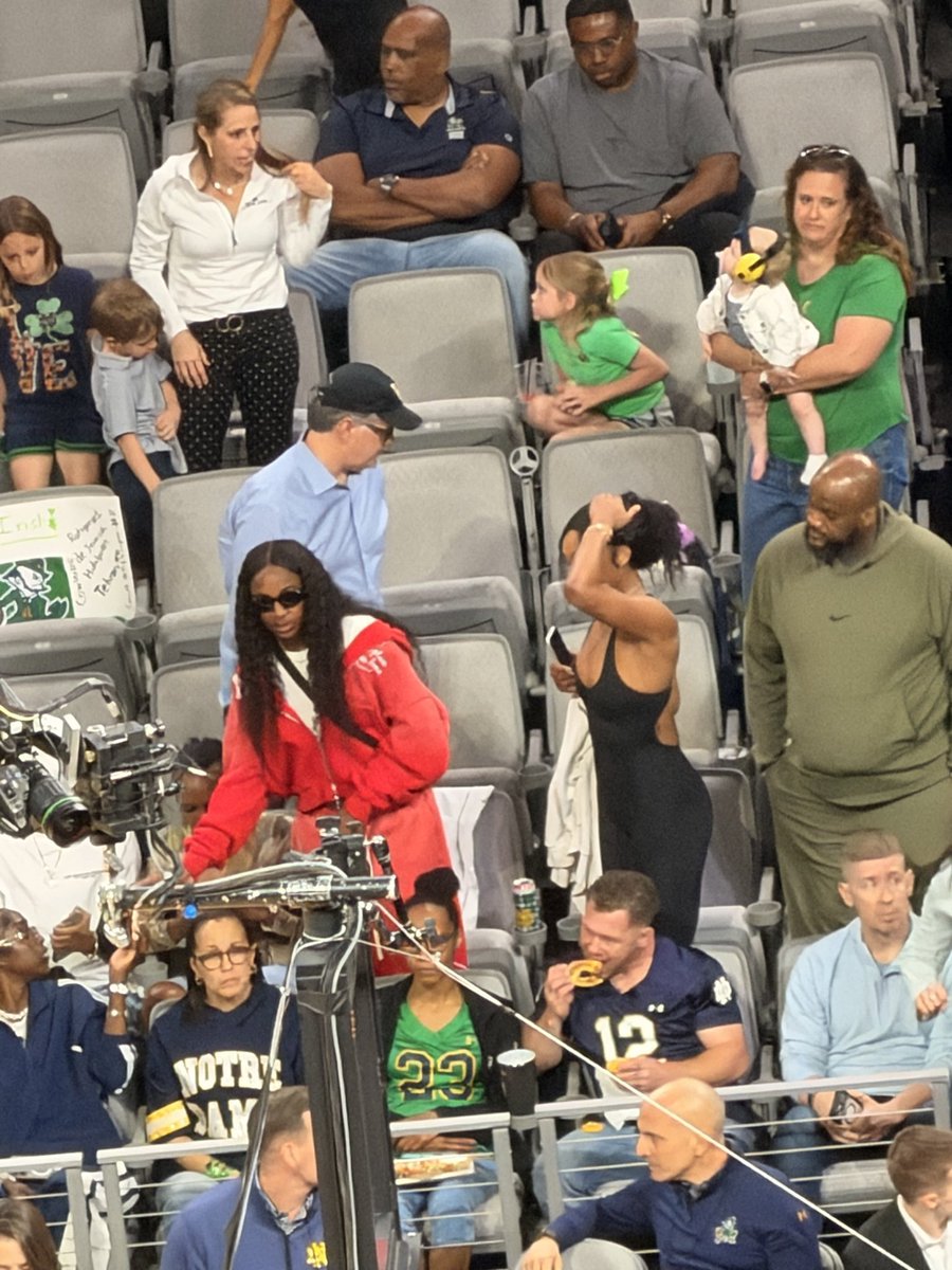 margo martindale #marchmadn35s tweet media