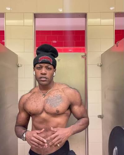 chris evans tweet media