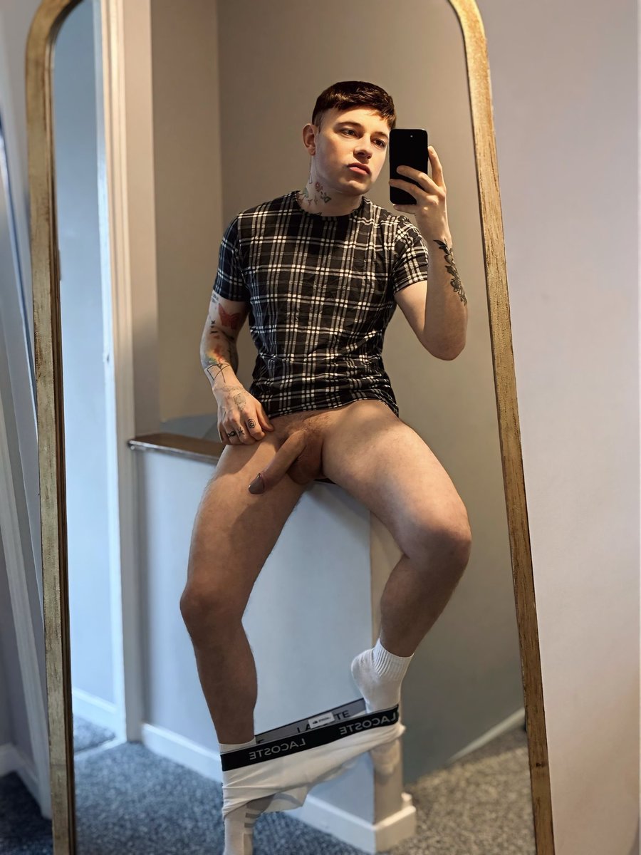 Ⓨⓞⓤⓡ ⓖⓤⓨ 😈 tweet media