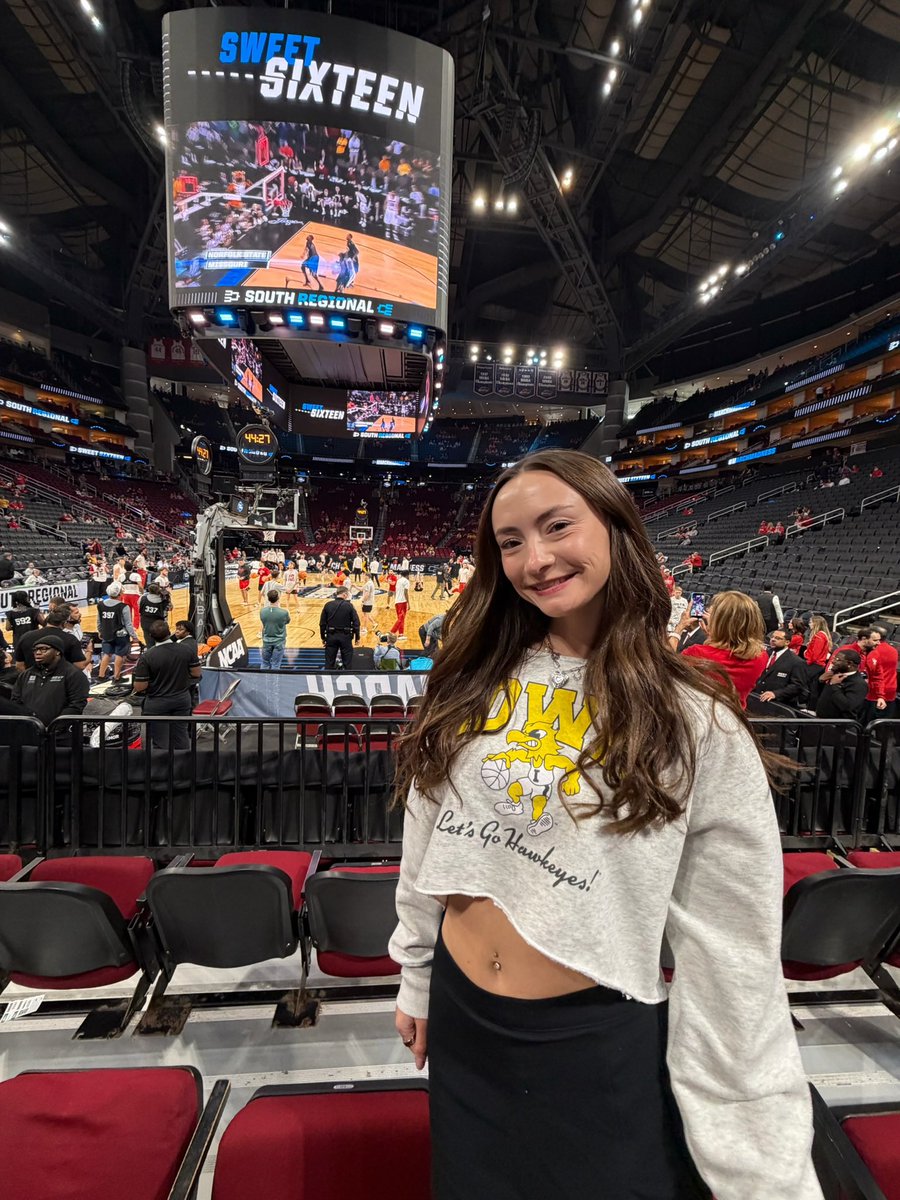Cayla Bri tweet media
