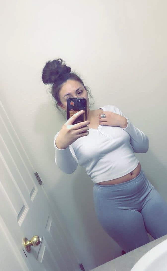 lani(sells) tweet media