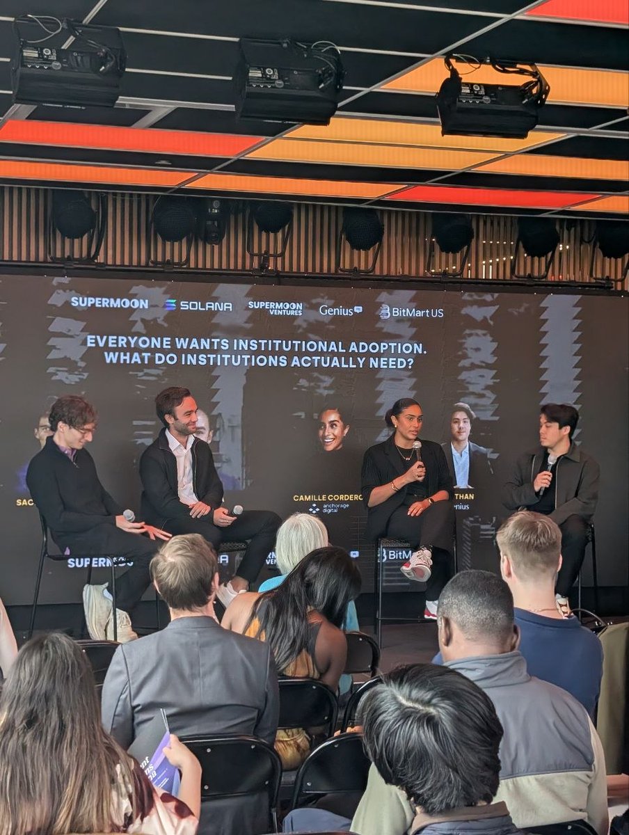 Supermoon 🟣 tweet media