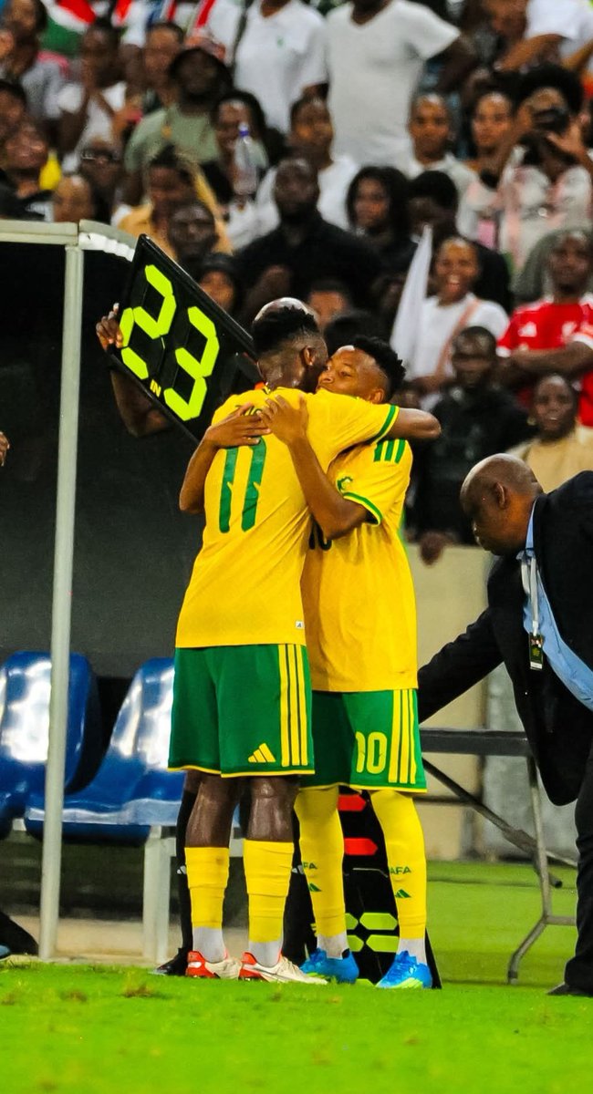 El Capitano⚪ tweet media