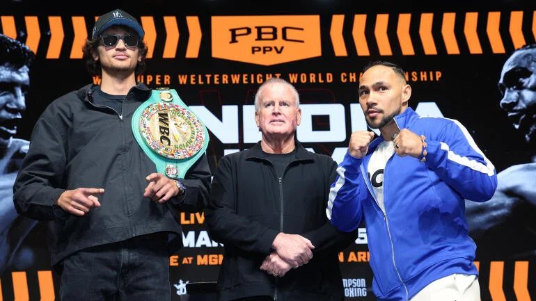 BCampbell's tweet photo. The self-proclaimed "last man standing" of his own generation, former unified welterweight champ Keith Thurman looks to turn back the clock at 37 against the nearly 6-foot-6 Sebastian Fundora in Saturday's #PBConPrime PPV
Preview and prediction: https://t.co/WyX5e1HTXX https://t.co/Cqd4EqwKgM