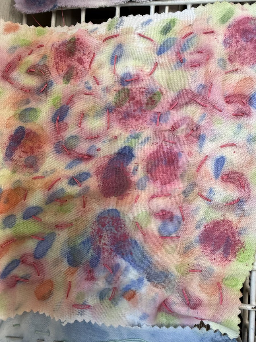 Whitchurch1's tweet image. Paint first. Don’t overthink it.
Then… add thread like you’re drawing with it.

Our Cloth, Paint &amp;amp; Thread work inspired by @AccessArt has been all about letting go of “perfect” and seeing what happens.

Turns out… quite a lot happens 👀🎨🧵

#PrimaryArt #AccessArt #wpsart