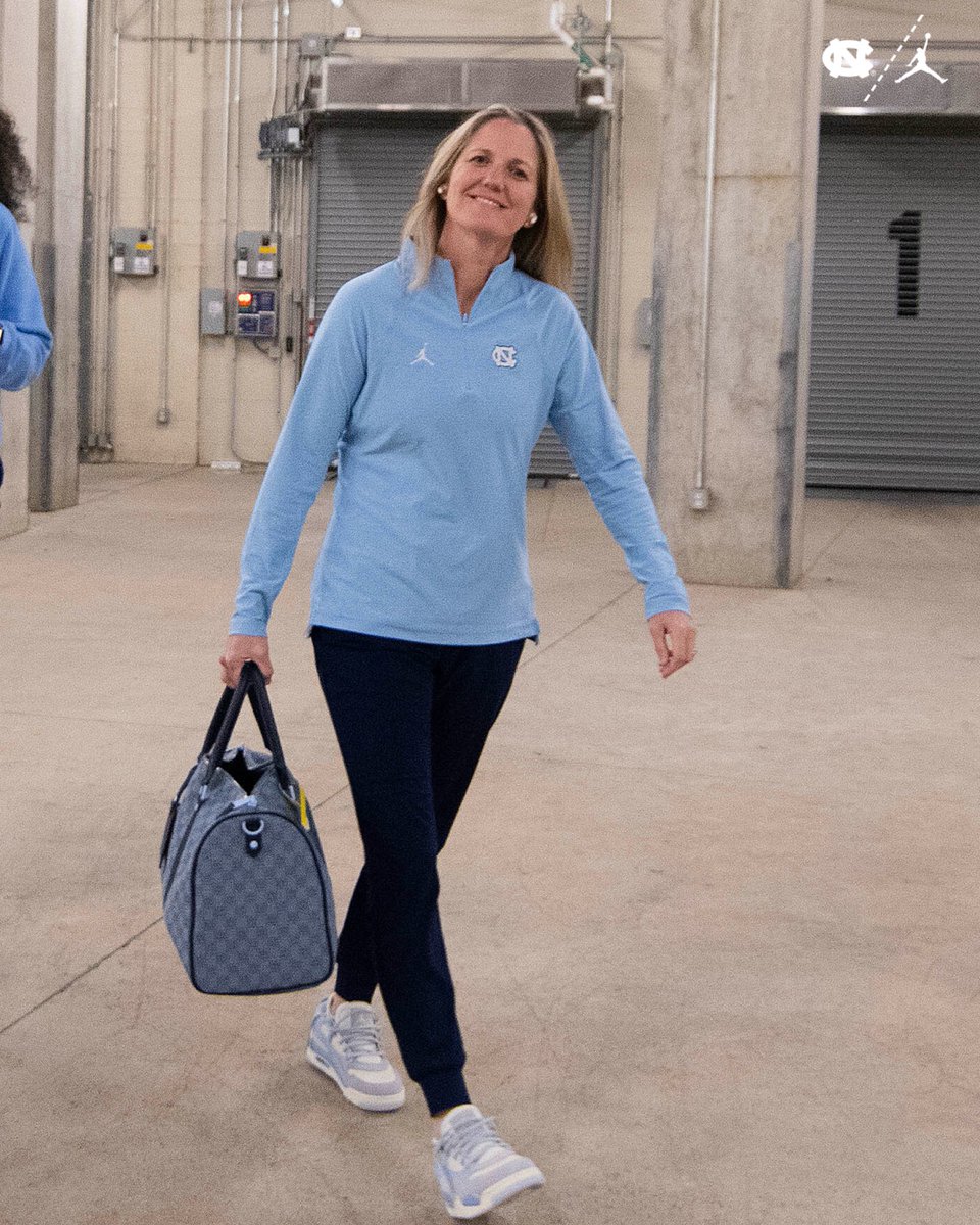 Carolina Women's Basketball tweet media