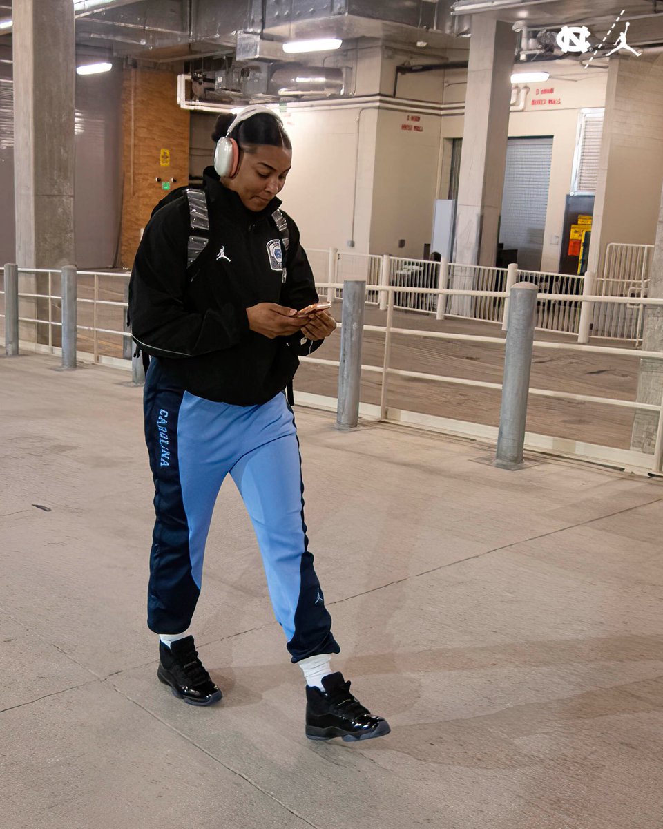 Carolina Women's Basketball tweet media