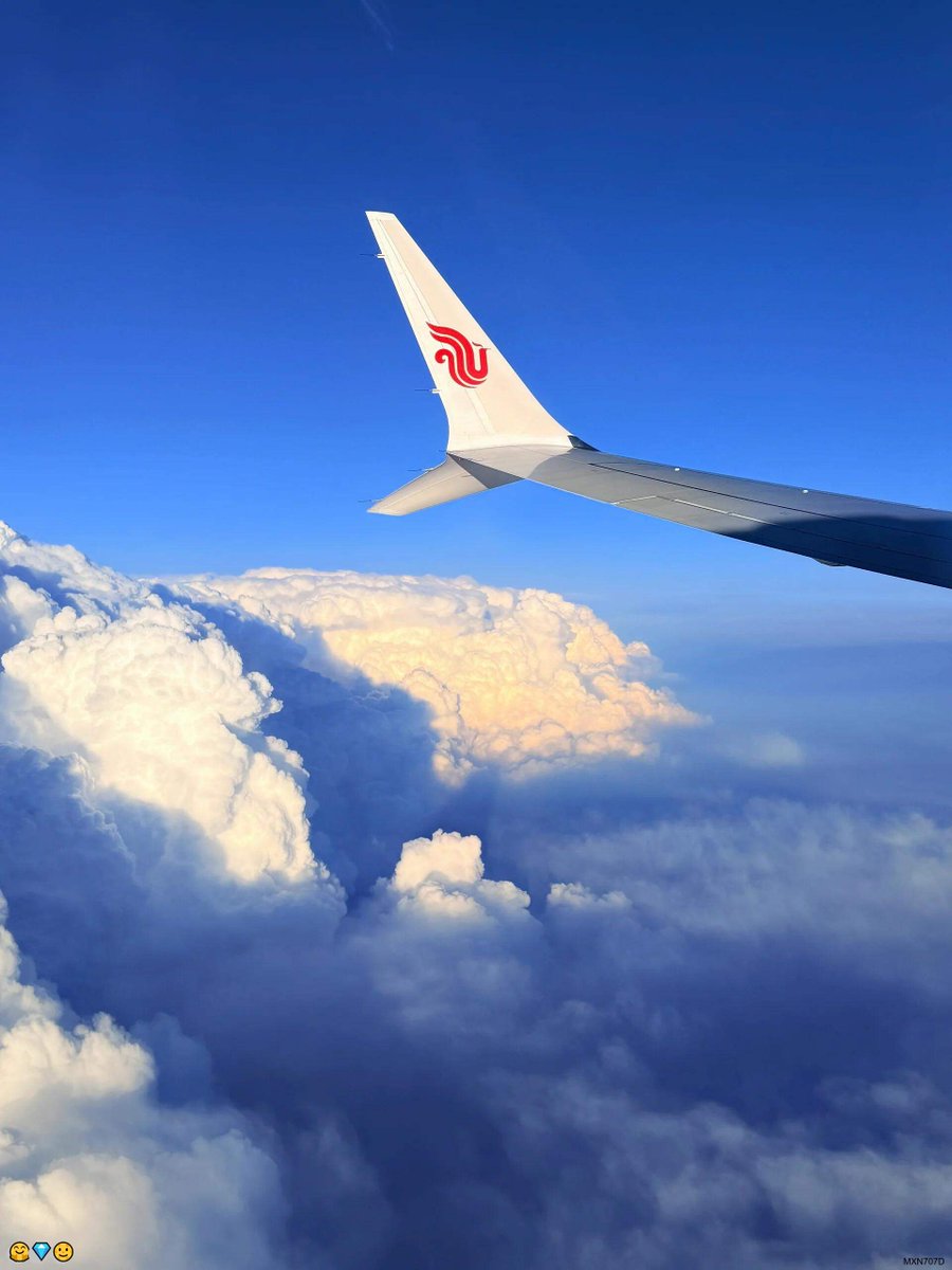 Beverly Russell tweet media