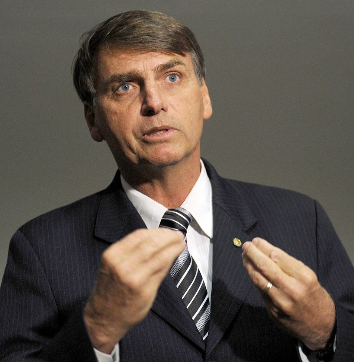 Stats Globe tweet media