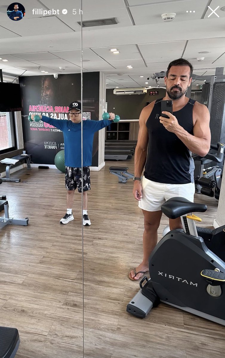 CS ao contrário tweet media