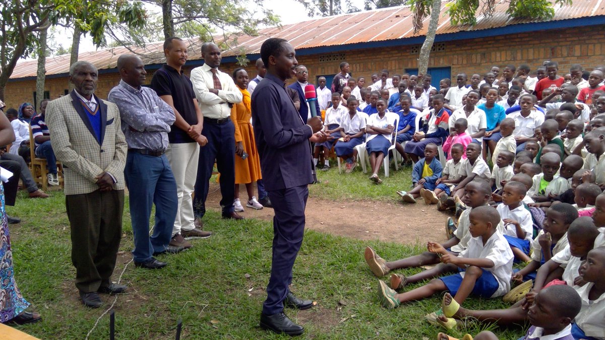 EduConnect Rwanda tweet media