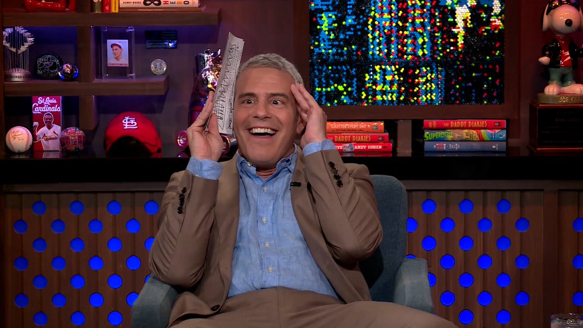 Farrah’s Luggage tweet media