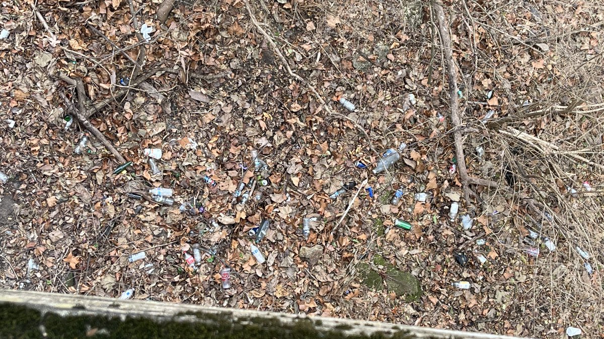 MyGreenMC's tweet photo. In the mood for spring cleanups? This past winter, we worked with @MontgomeryParks to remove trash from land and stream sites. We removed almost 5,000 pounds of trash! 
Want to get involved? Come join our volunteer cleanup on April 11! https://t.co/fBzKBxij0t https://t.co/P3I1CyrCZI