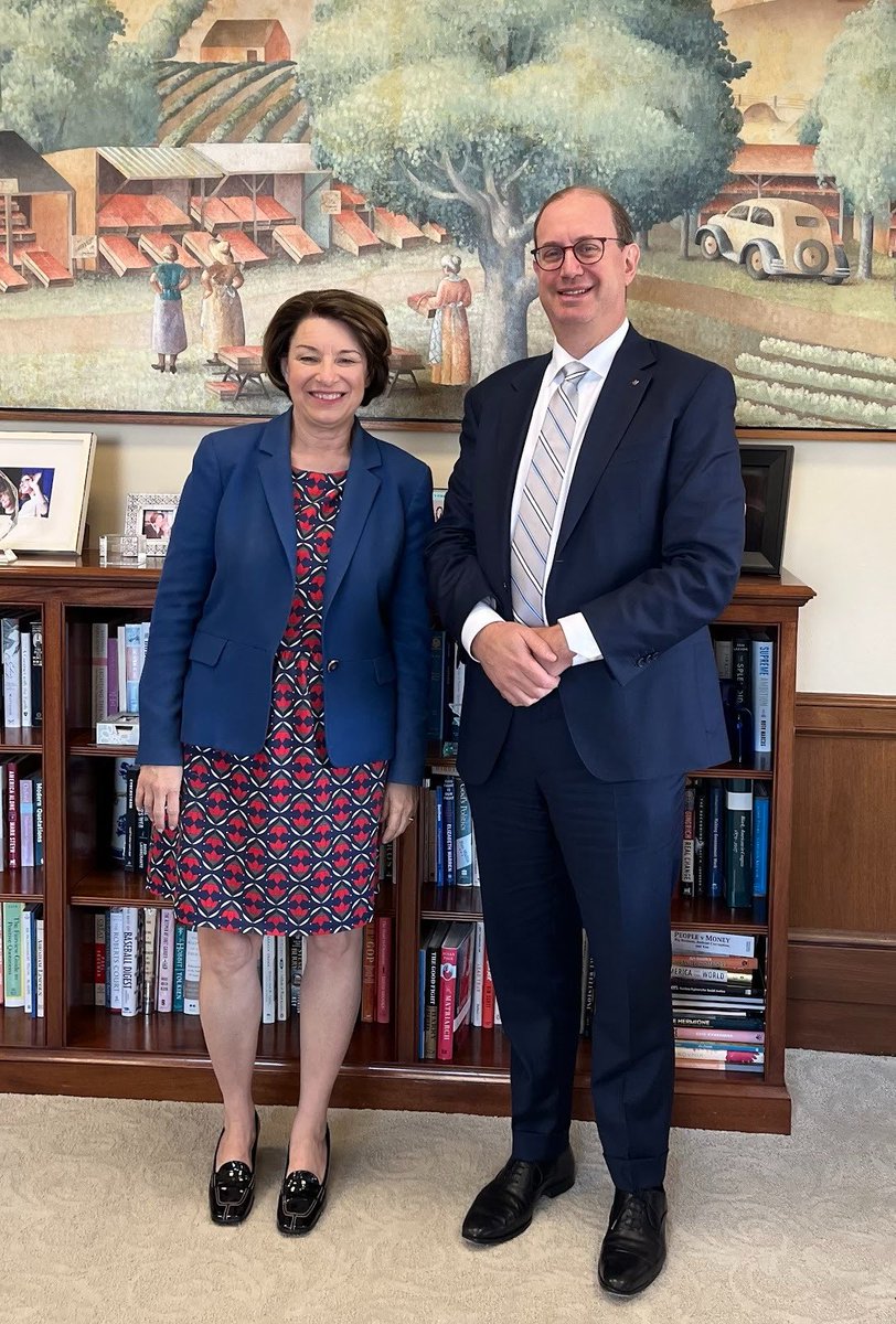 Senator Amy Klobuchar tweet media