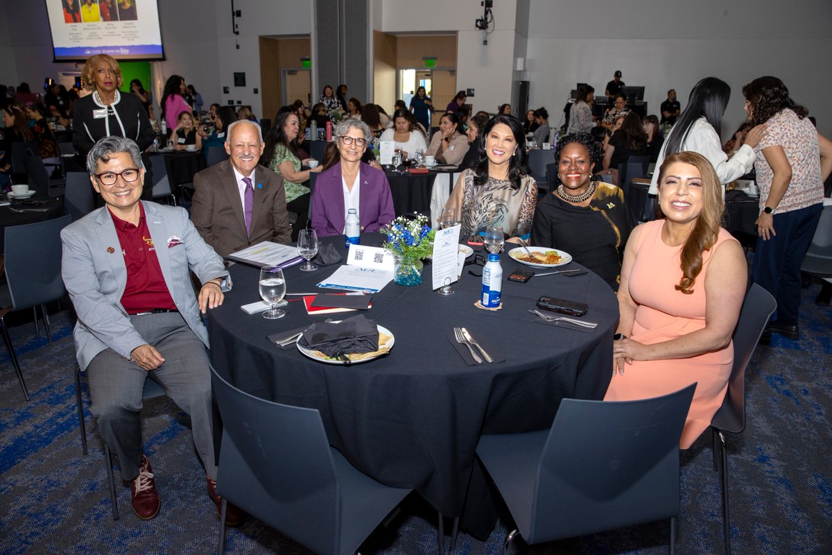 Cal State LA tweet media