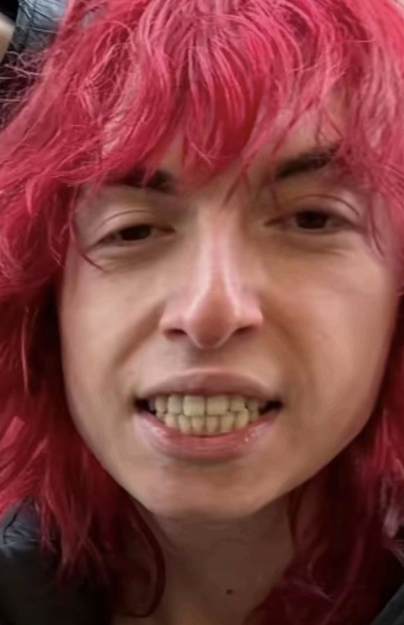 mickey munch tweet media