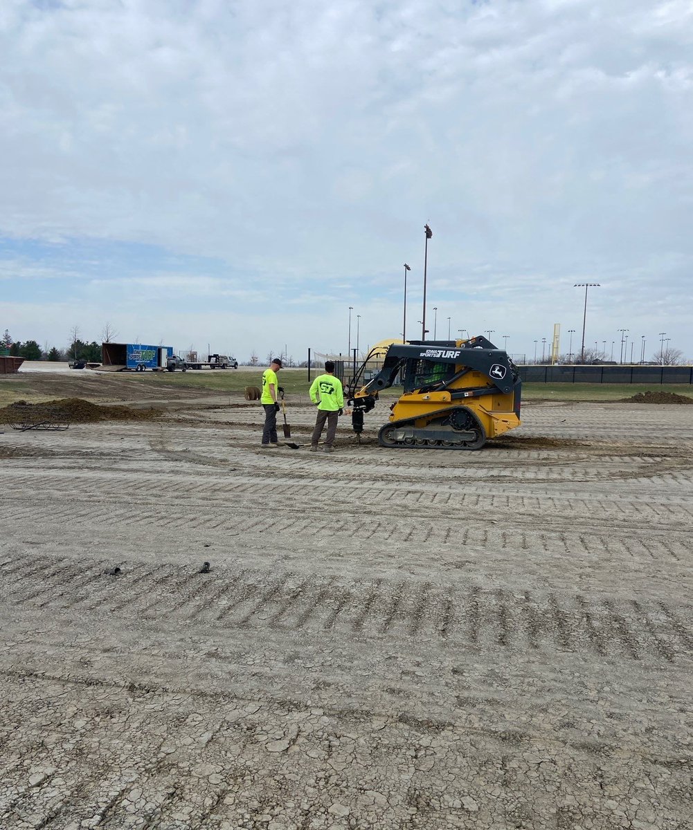 IowaSportsTurf's tweet photo. Backstop and batting cage sleeves going in at William Penn after stabilization earlier this week. https://t.co/gcaTqk3h9R