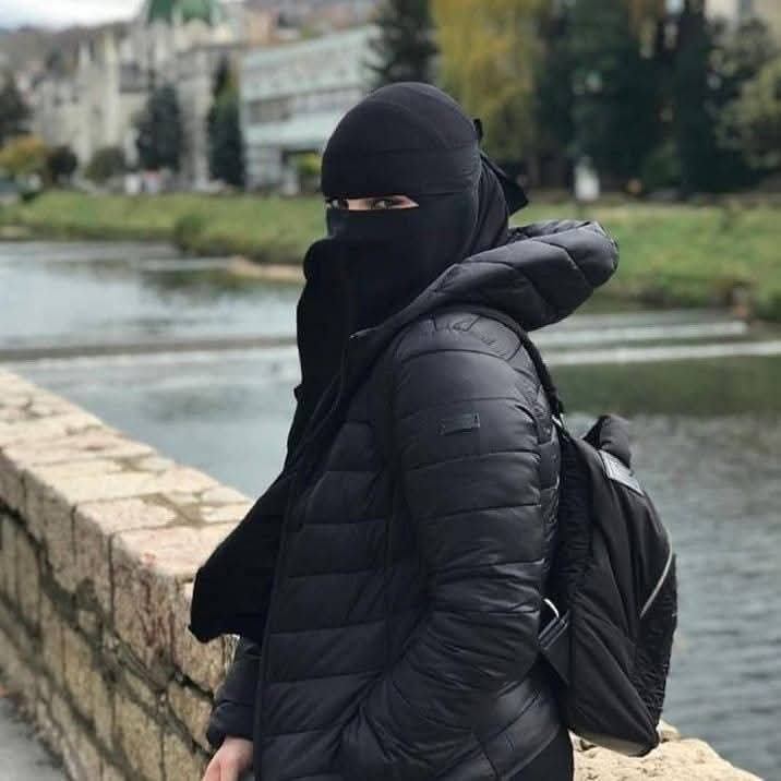 أورنينا الدمشقية tweet media