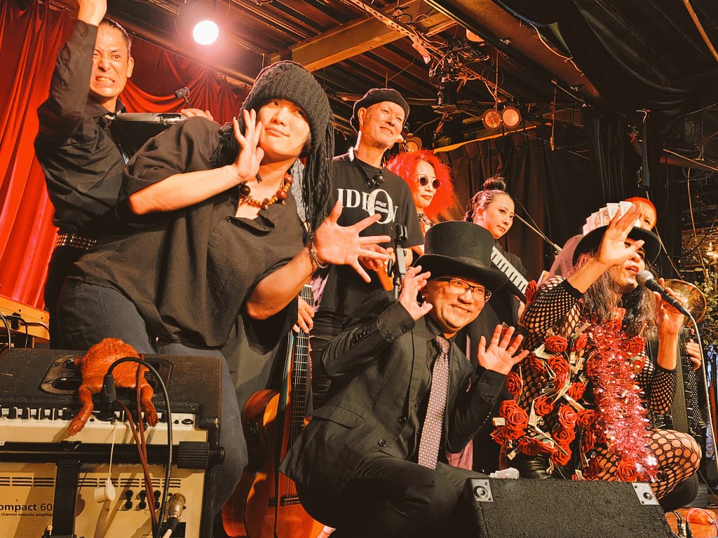 pkk3tsukuyomi's tweet photo. 集合写真✨p📱qω•,,´)💦演者さま全員写せなくてすみません🙇♀️ #DevilCode https://t.co/hGODX5MTQA
