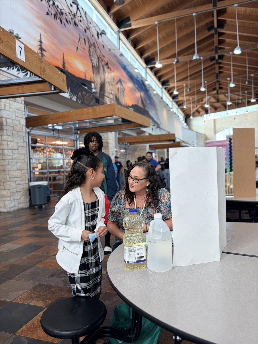 SpringISD_PVA's tweet photo. Our last @LES_Spring @SpringISD_AdvAc GT Expo showing was nothing short of amazing! I am so proud of my creative, intelligent and passionate students. Thank you for helping us end on the best note. 💛 https://t.co/8fZvXc2SZG