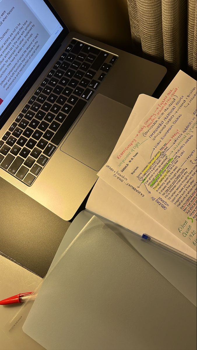 Masters and PHD Academia tweet media