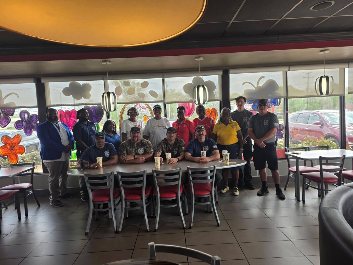 Honored to be part of Feed the Blue at 💙—grateful for our CCAC chapter members. We’re all about supporting and strengthening our community.

Today was an incredible reminder of what we can achieve when we come together to support the brave men and women of Clay County.