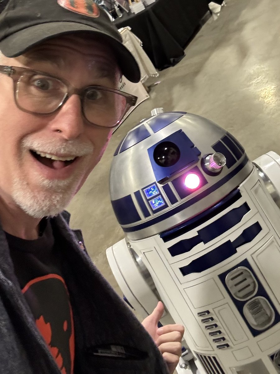 CosmicTimes's tweet photo. You can find the droid you’re looking for here at @CollectiveConFL / #Cosmic2026 #starwars #collectivecon #r2d2 https://t.co/pchQ93QYUR