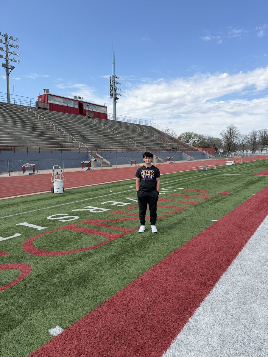 AndrewPullen27's tweet photo. Thank you to @FalconsFU for having me out today! Had a great time checking out the facilities and touring the campus!!
@CoachHarrisonFU @Cheatham_JettFU https://t.co/HO3Kh5rhbg