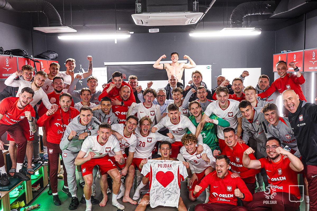 Łączy nas piłka tweet media