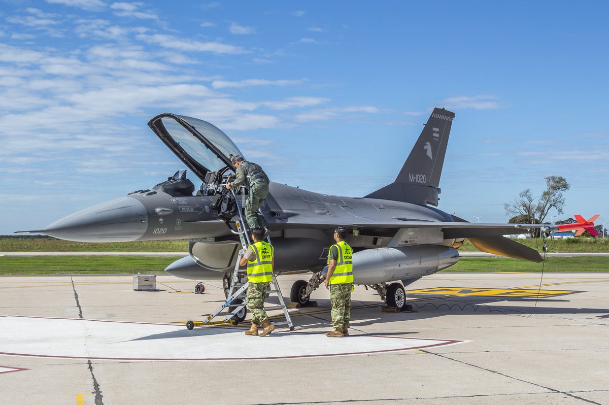 FuerzaAéreaArgentina tweet media