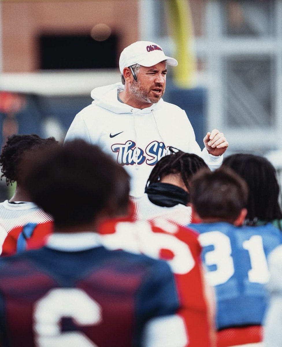 Everything Ole Miss tweet media