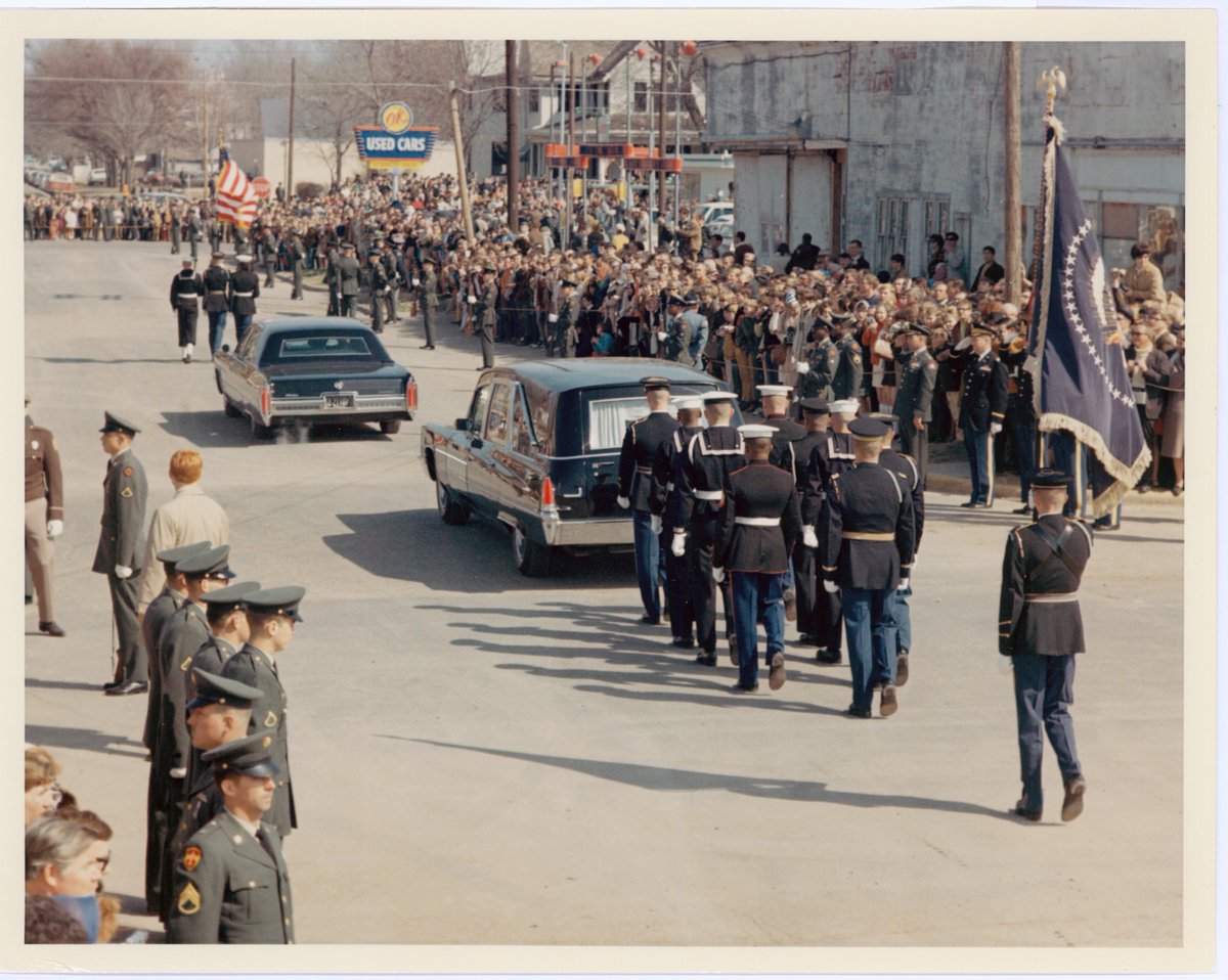 Eisenhower Library tweet media