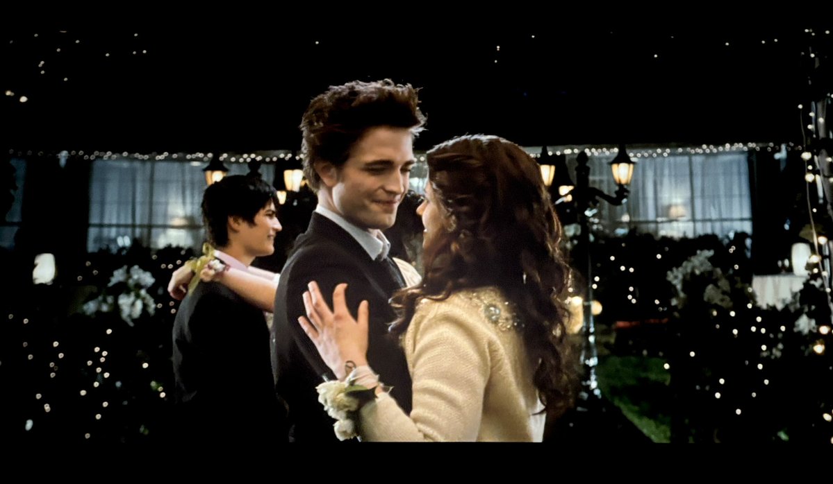 казамі ʚ♡ɞ tweet media