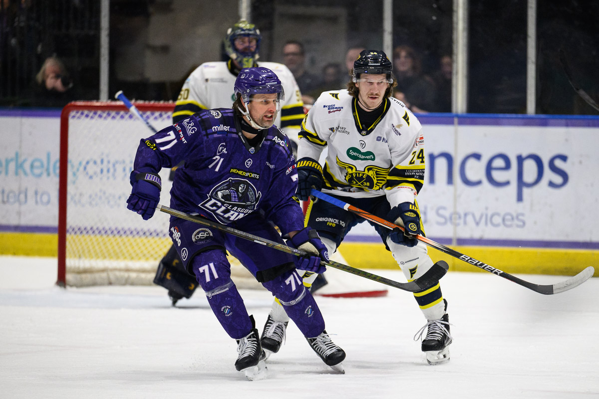 ClanIHC's tweet photo. 📸 | More action images from the 1st period 🆚 @FifeFlyers with thanks to @AlGooldPhoto.
#PhotoGuy | #GLAvFIF https://t.co/iVcb5RHNWN