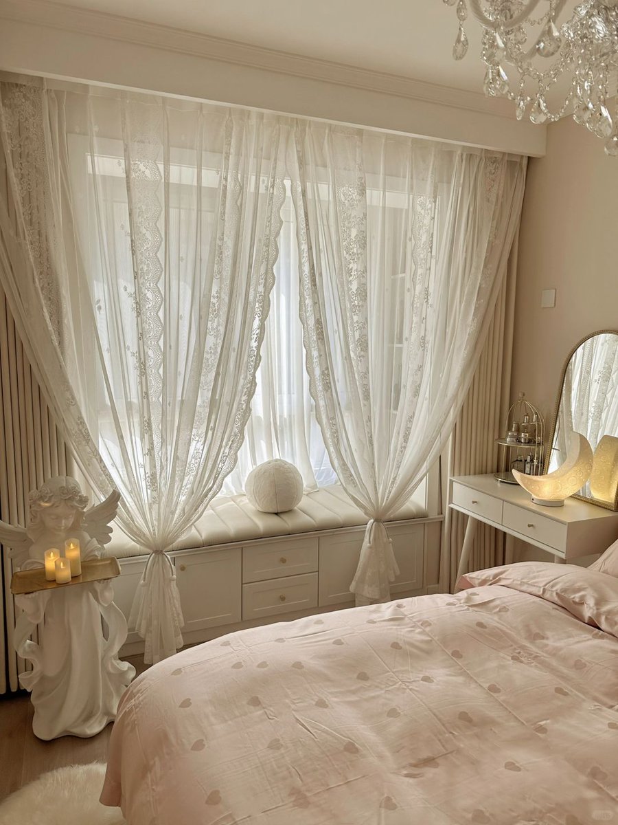 Kelly Sousa tweet media