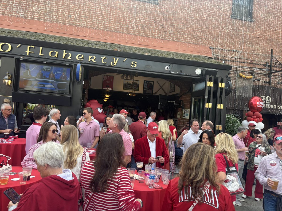 Arkansas Alumni Association tweet media