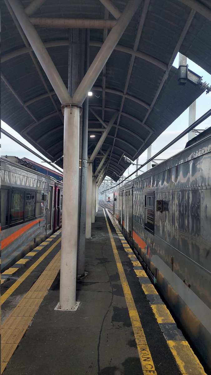 molen ☠ tweet media