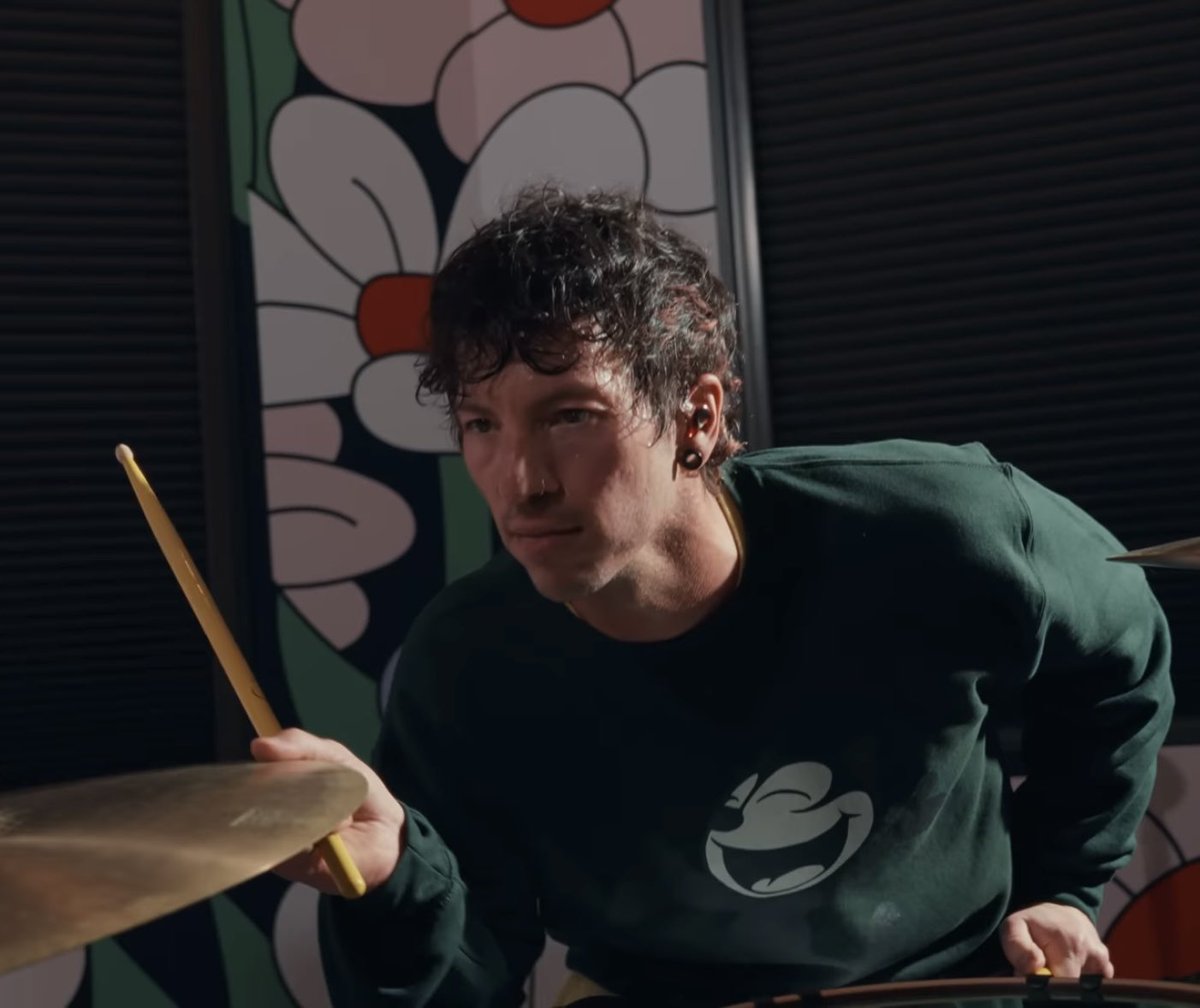 jøy |-/ (devil’s eyes) tweet media