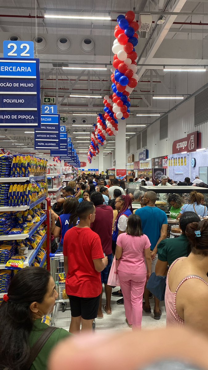 pseudo influencer tweet media