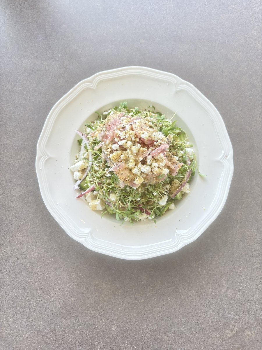 kiki eats !! tweet media