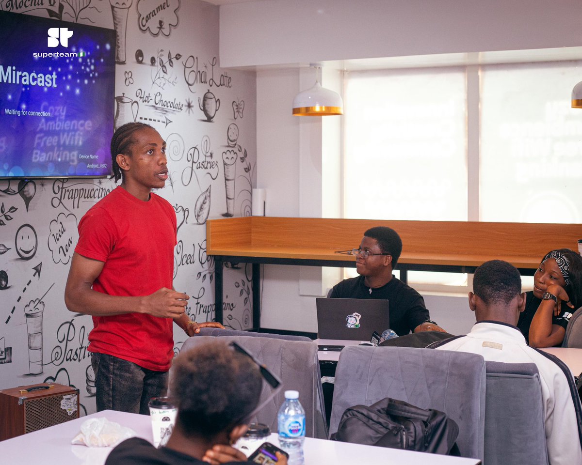 TIMORA⚡ tweet media