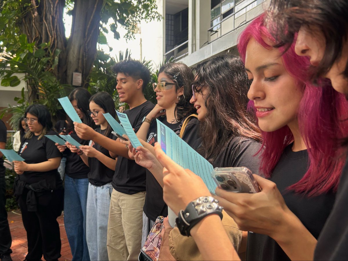 ucasagrande's tweet image. Cerramos una Welcome Week inolvidable 💫

Risas, retos y nuevas amistades que marcan el inicio de esta etapa. Nos despedimos con energía a tope y listos para lo que viene 🚀

¡Aún estás a tiempo de inscribirte! 🧡

#WelcomeWeek #VidaUniversitaria