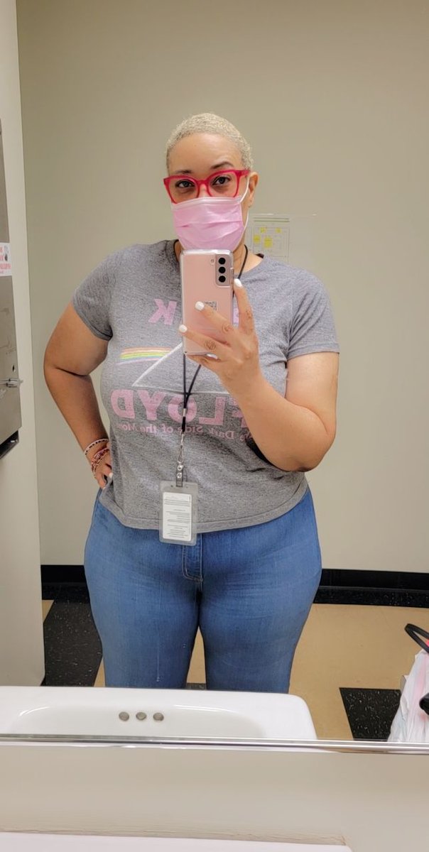 RedBonePretty_1's tweet image. #FBF During the Co-viiiiid crisis🩷