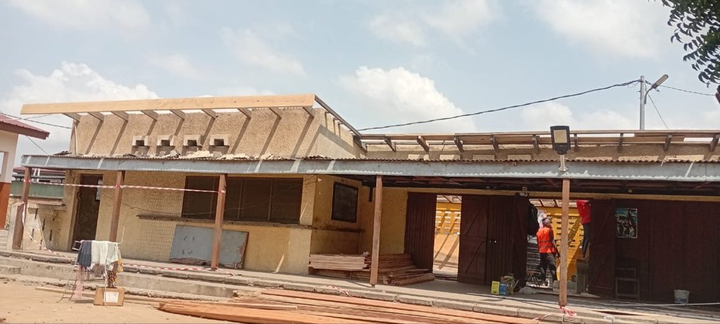 Ebi Bright tweet media