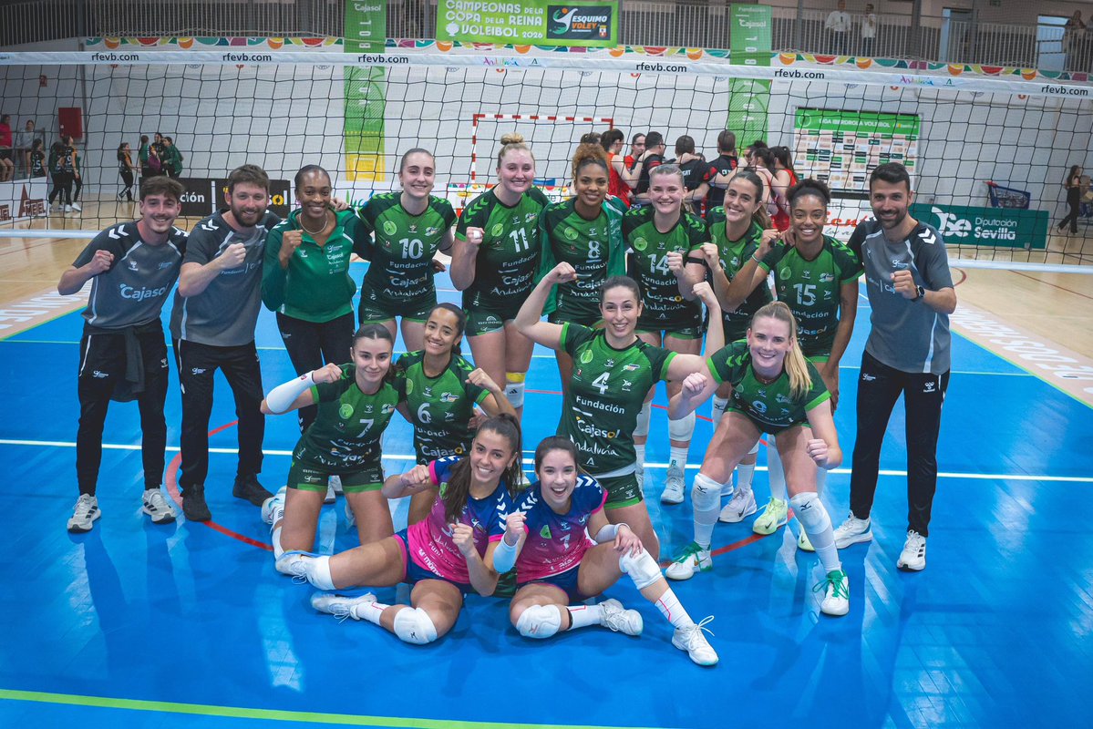 Club Voleibol Esquimo🏐💚 tweet media