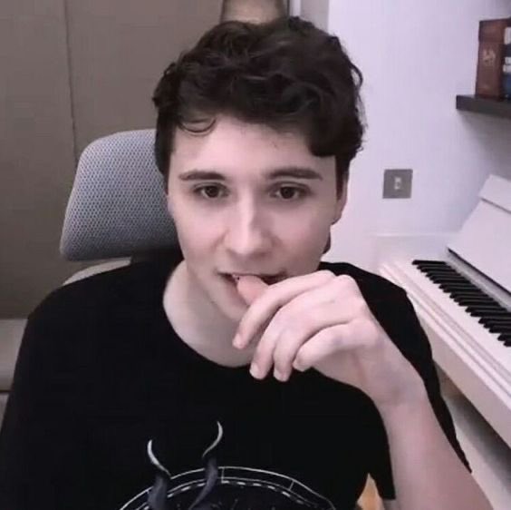 liz (^з^)-☆ tweet media