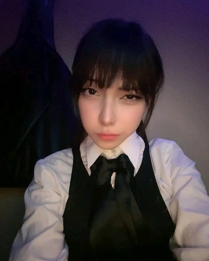 ୨୧ 𝐇𝚘𝚗𝚎𝚢 𝐑𝚘𝚜𝚎 ୨୧ tweet media