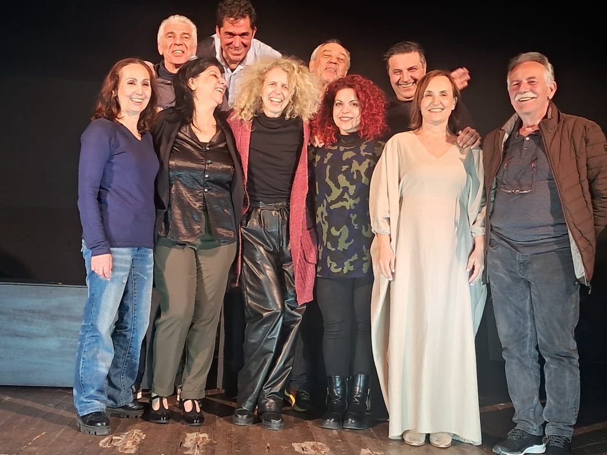 Κάπως έτσι εμείς γιορτάσαμε την Παγκόσμια Ημέρα Θεάτρου! Γενική δοκιμή με χαμόγελα και όμορφη διάθεση! Έτσι και για να σπάσουμε το ρητό, καλή γενική και καλή πρεμιέρα την Κυριακή! 😉🎭

Σύλλογος Πολιτιστικής Ανάπτυξης Θήβας "ΛΑΙΟΣ"