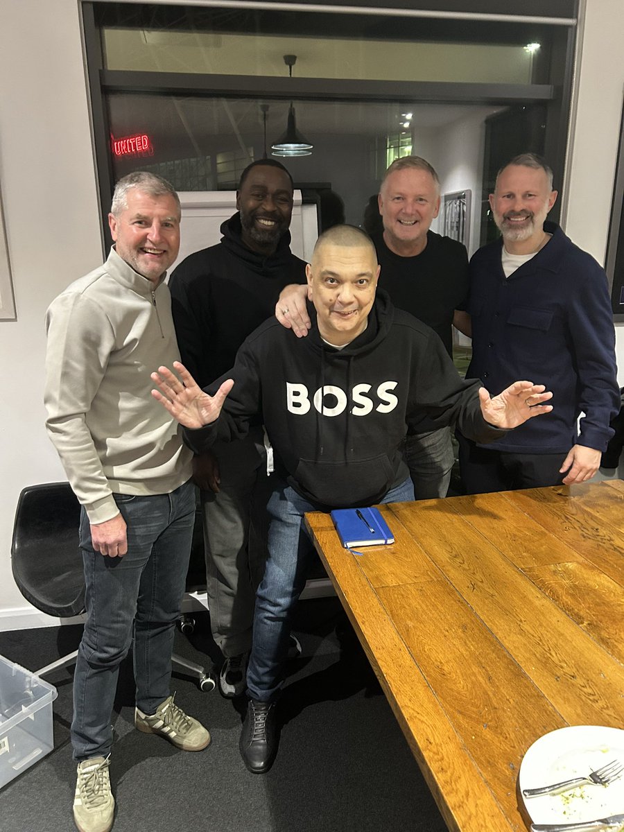 Darren Webb tweet media