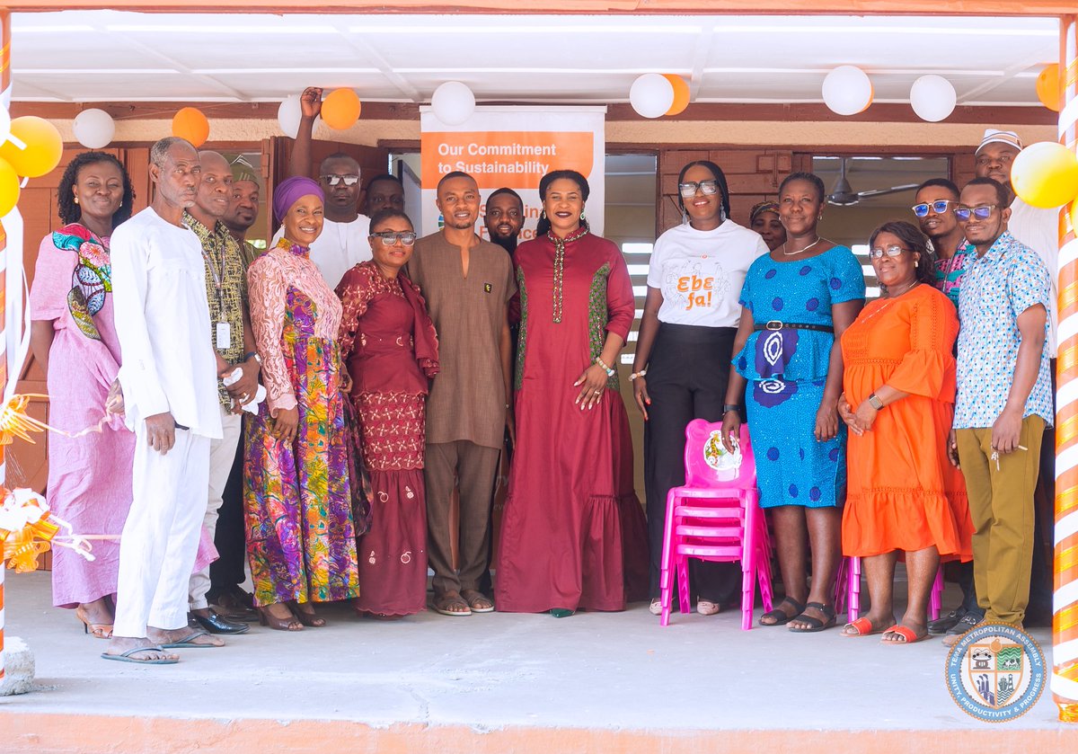 Ebi Bright tweet media